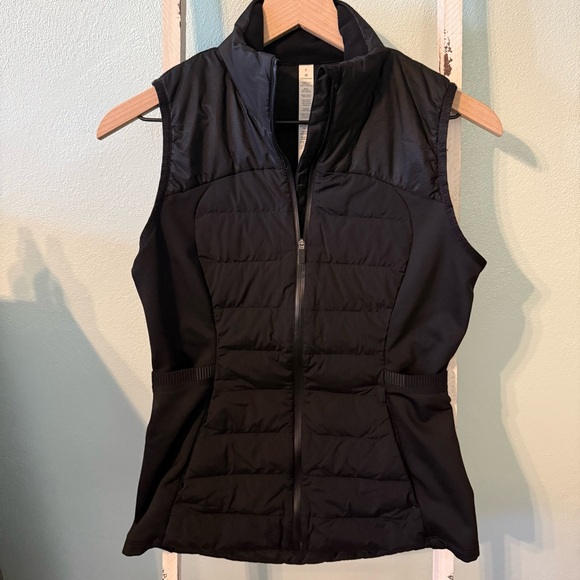 lululemon athletica Jackets & Blazers - Lululemon Women's Down for It All Black Vest Size 6